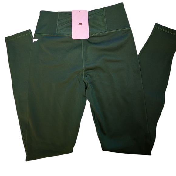Fabletics Pants - NWT*Fabletics Green High-Rise Pocket Leggings
